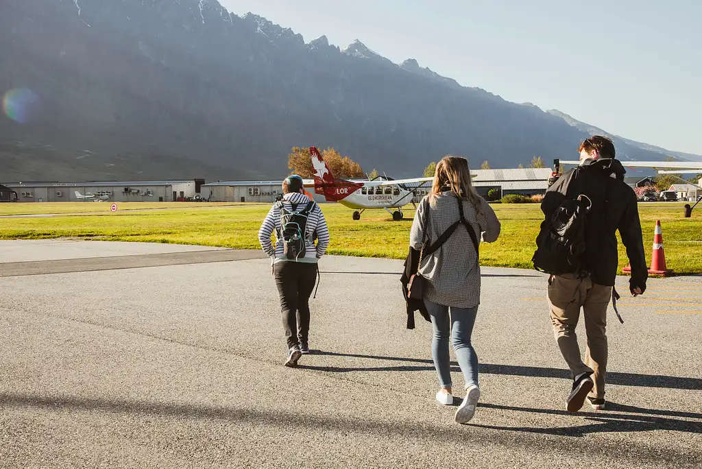 Stewart Island Scenic Flight | Queenstown Round-Trip