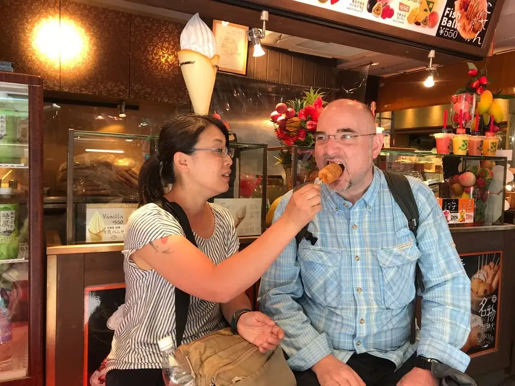 Nishiki Market Breakfast Walking Food Tour