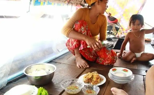 Backstreets of Phnom Penh Tour