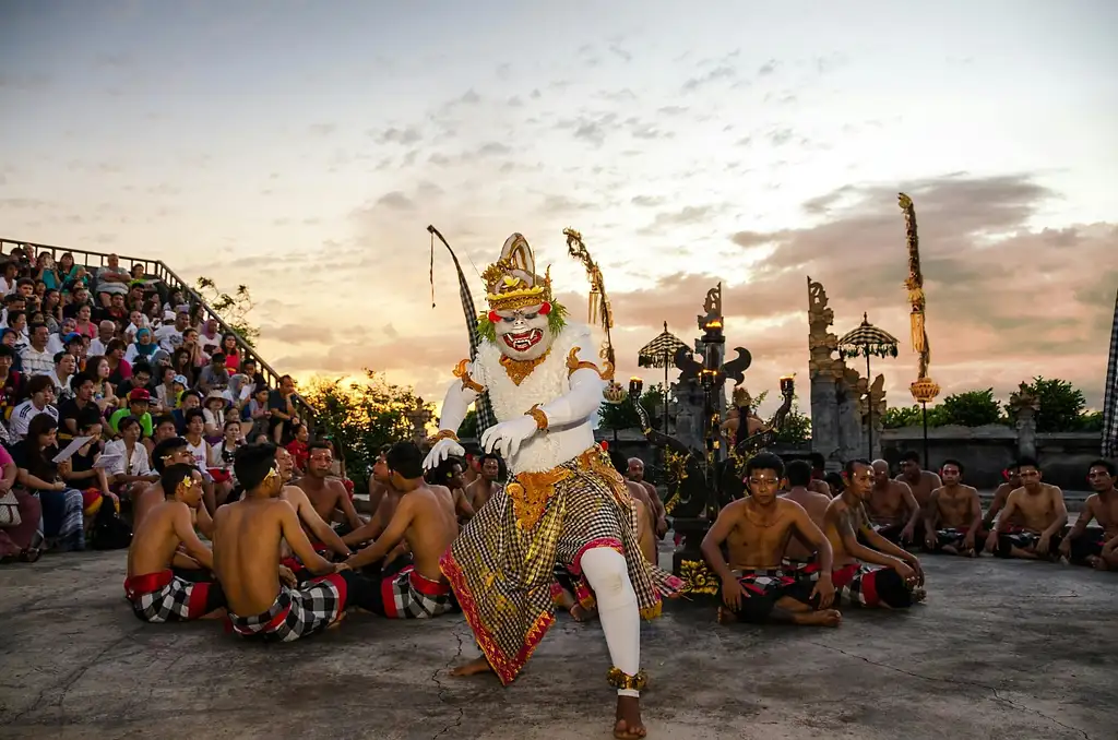 Tanah Lot, Uluwatu Temple Sunset & Kecak Dance | Private Tour