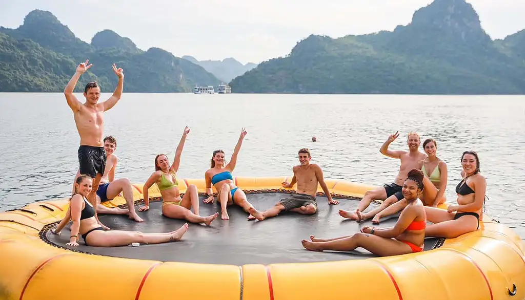 9 Day Vietnam Tour - Hanoi to Hoi An | 18-39s