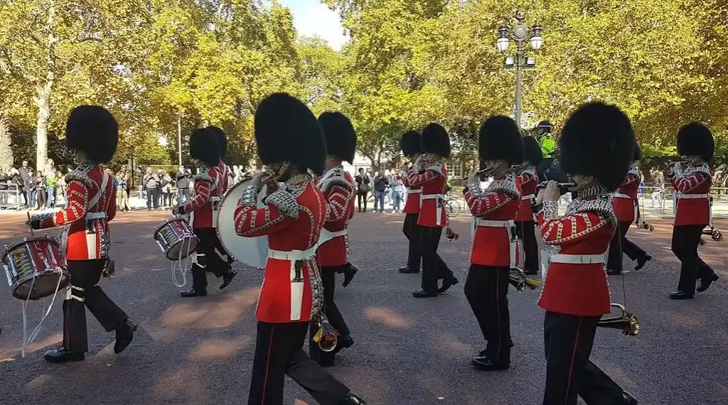 40 Sights of London | Private Walking Tour