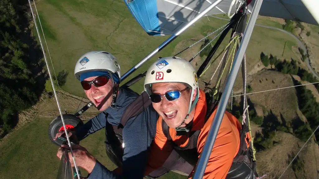 Queenstown Summer Hang Gliding Instructional