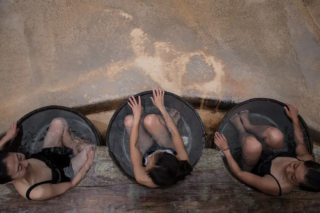 Peninsula Hot Springs With Transport From Melbourne