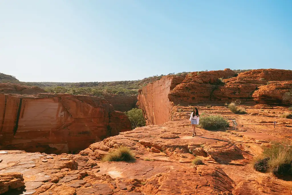 4 Day Red Centre to West MacDonnell Tour | From Ayers Rock/Yulara