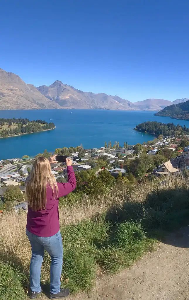 Arrowtown Sightseeing & Tasting Tour From Queenstown