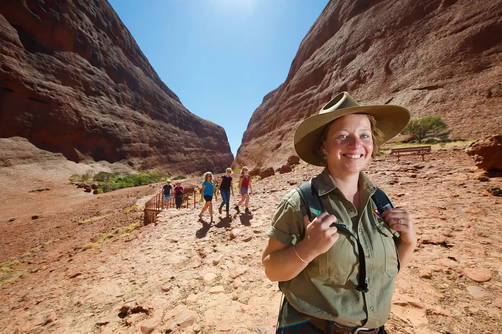 Kata Tjuta & Walpa Gorge Domes Tour