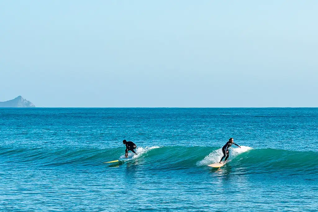 Moana Private Kids & Family Surf Lesson