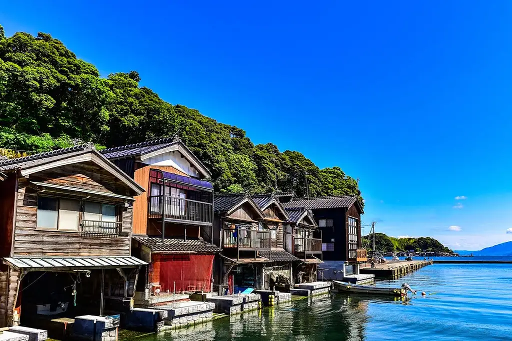 Ine Town, Amanohashidate and Miyama Village Full-Day Tour from Osaka