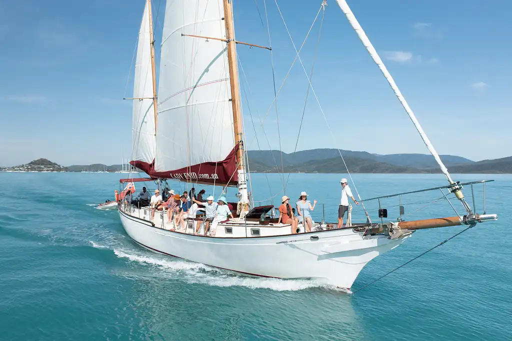 Whitehaven + Snorkelling on Lady Enid | from Airlie Beach