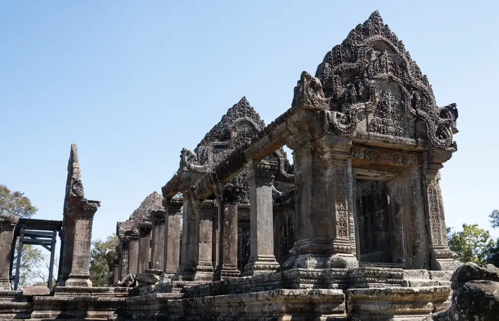 Full Day - Preah Vihear Temple and Ta Mok's House, Anlong Veng | Private Tour