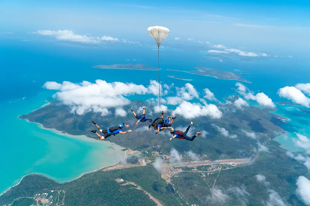 Airlie Beach Skydiving | Up To 15,000ft Tandem Skydiving | Whitsundays