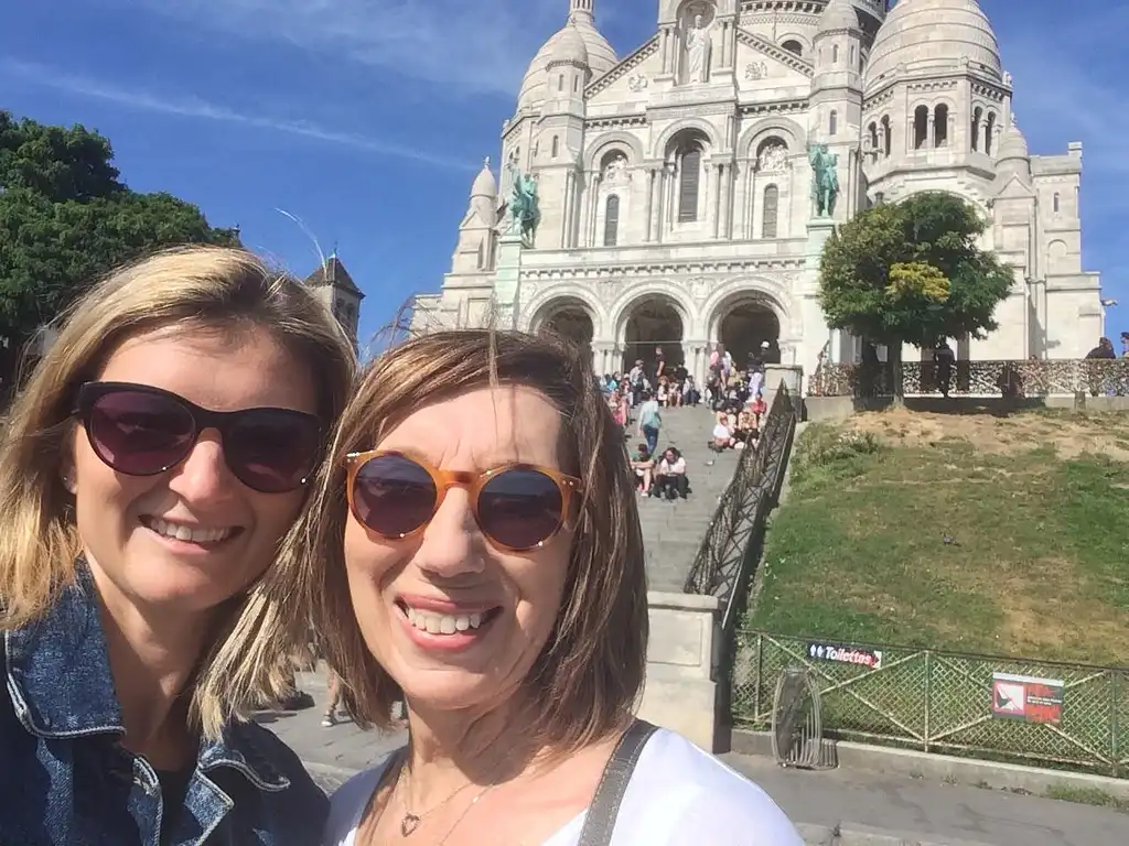 Montmartre and Clignancourt Tour | Private Tour