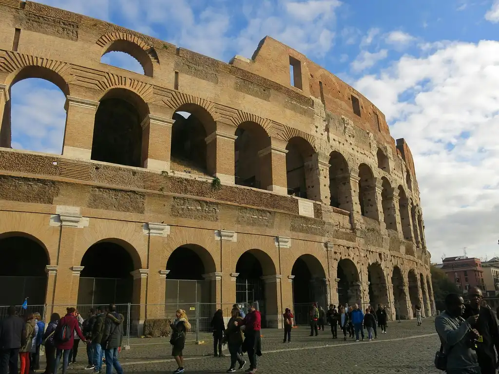 Restricted areas tour of Gladiator's Arena and Roman Forum