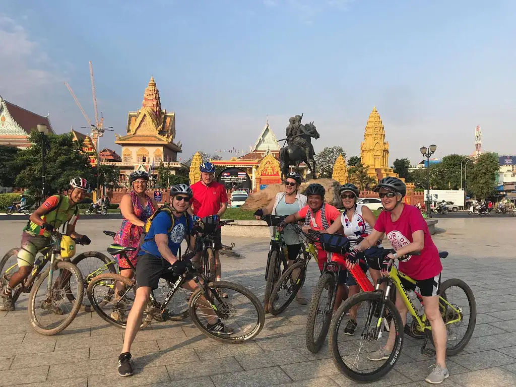 8 Day Vietnam to Cambodia Cycling Tour