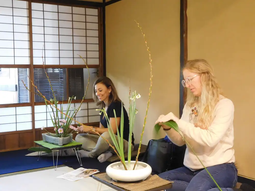 Ikebana Flower Arrangement Experience