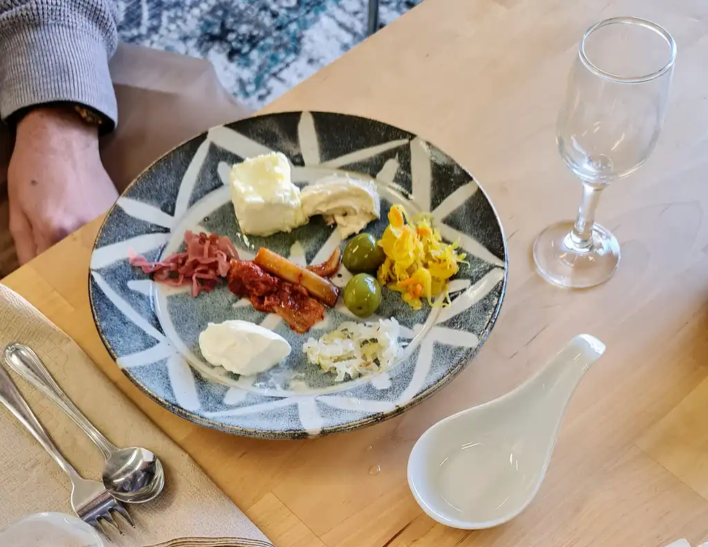 Tasty Savoury Cheese & Distillery Tour | Sunshine Coast