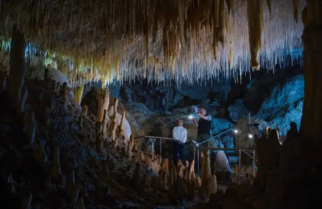 Lake Cave Fully Guided Tour