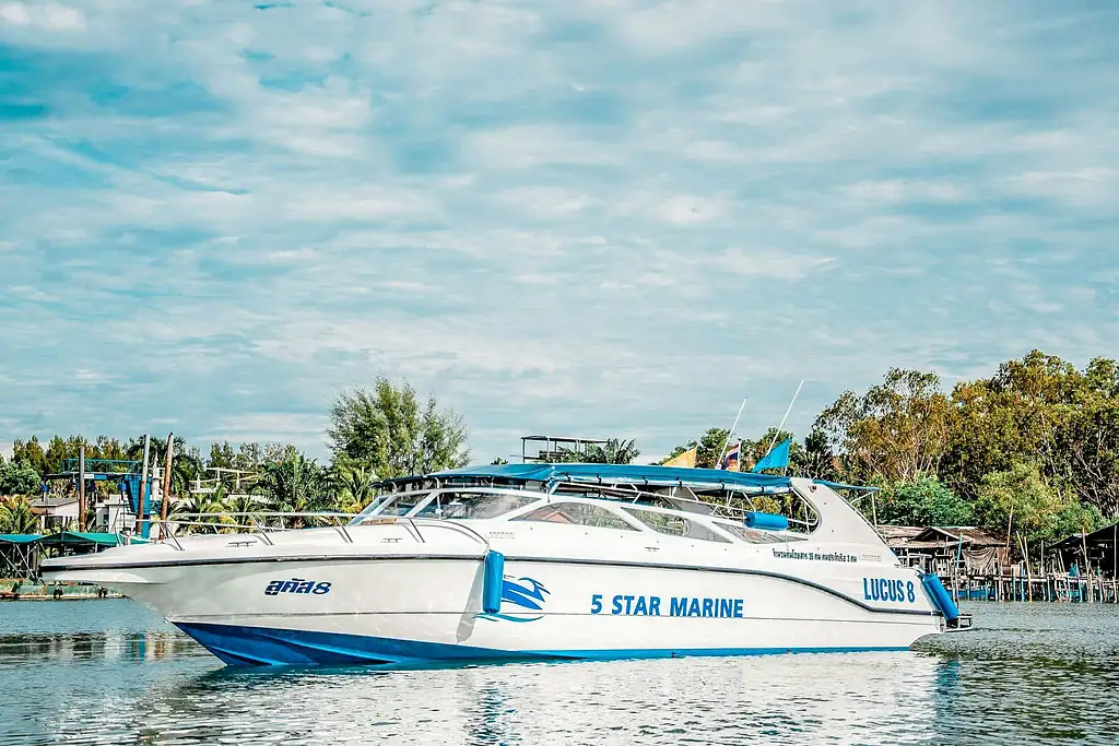 Phi Phi Island Private Boat Tour