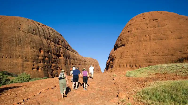 Kata Tjuta & Walpa Gorge Domes Tour