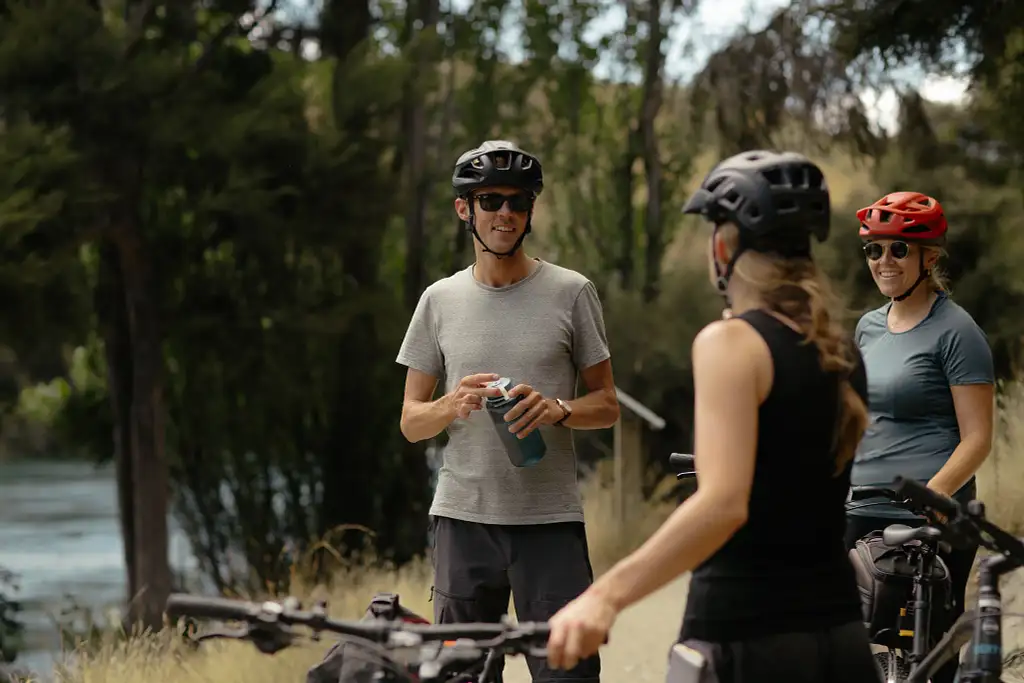 Wanaka and Hawea Trails - E-Bike Hire and Shuttle