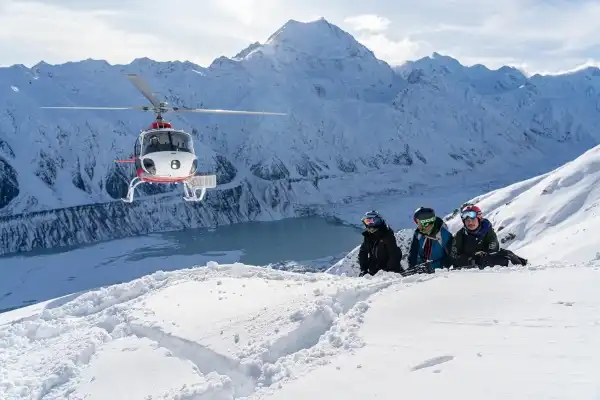 Mount Cook Heli-skiing | 5 Runs, 1 Day (Intermediate and Advanced Ability)