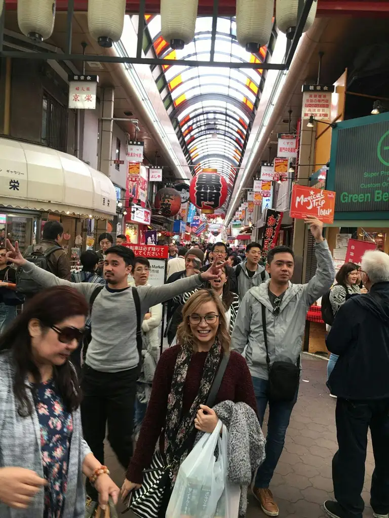 Kuromon Market Food Walking Tour in Osaka