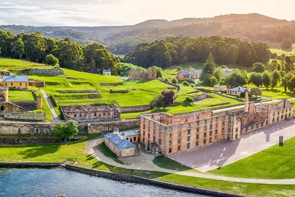 Port Arthur Day Tour with Historic Site Entry