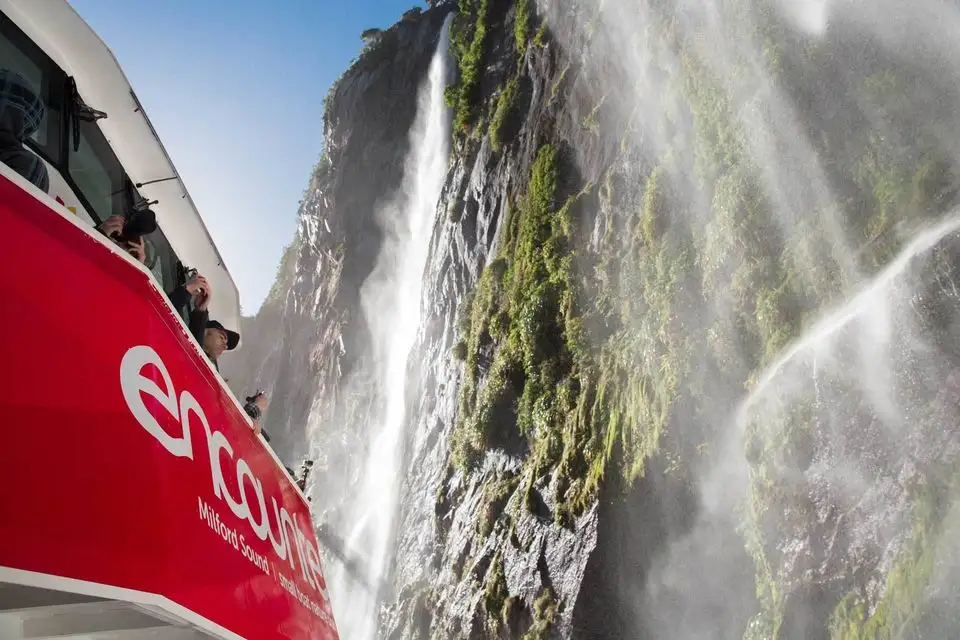 Milford Sound Discover More Cruise Includes Underwater Observatory