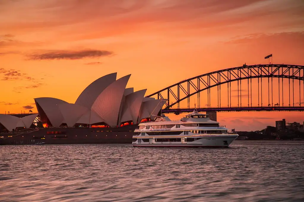 Sydney Harbour Sunset Dinner Cruise | From King St Wharf or Circular Quay