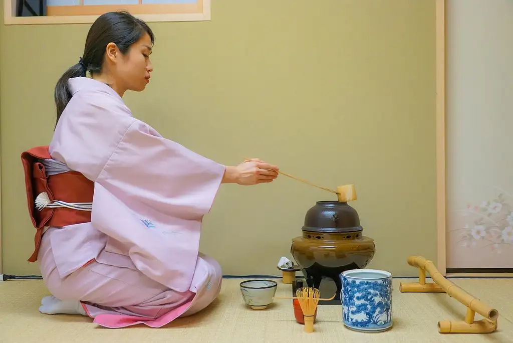 Kyoto Tea Ceremony And Kiyomizu-dera Temple Walking Tour