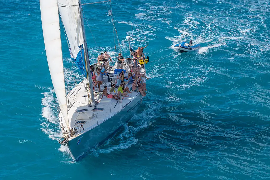 2 Day Whitsunday Sail Experience | on British Defender (to 30 Sept 2024)