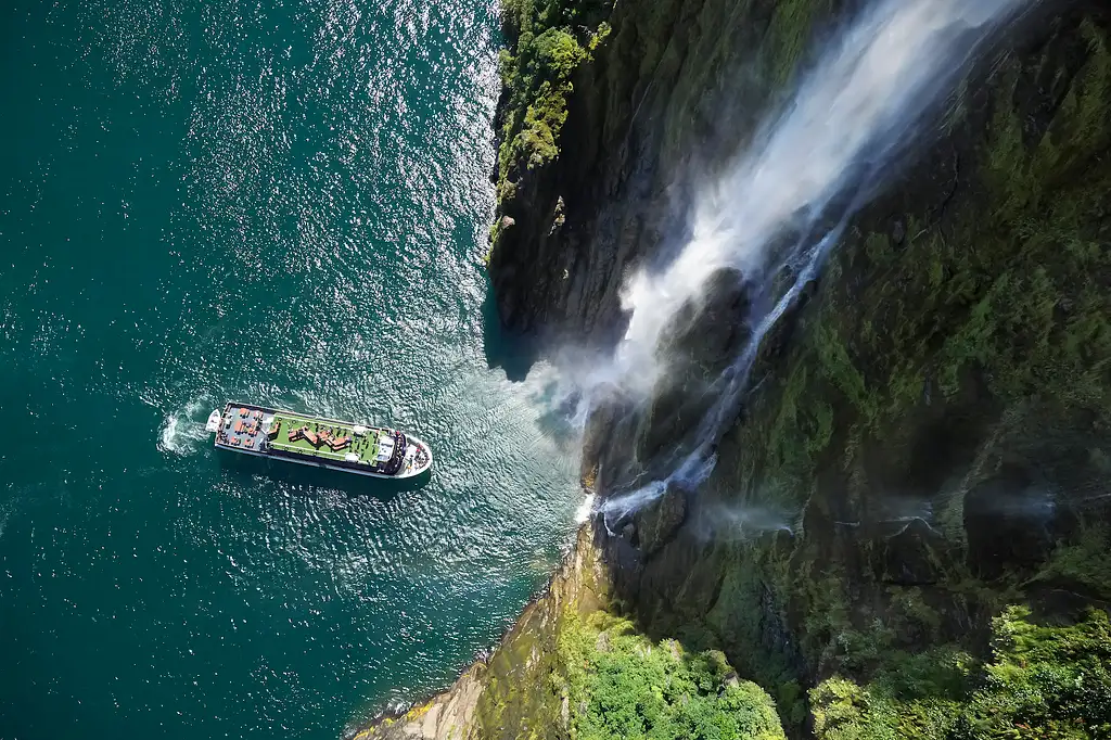 Milford Sound Coach and Cruise Departing Te Anau