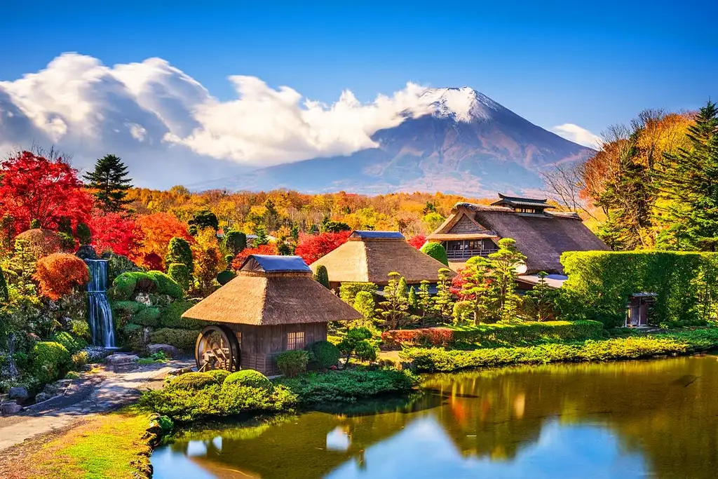 1-day Tour To Mount Fuji, Oshino Hakkai | With Outlets Or Hot Springs