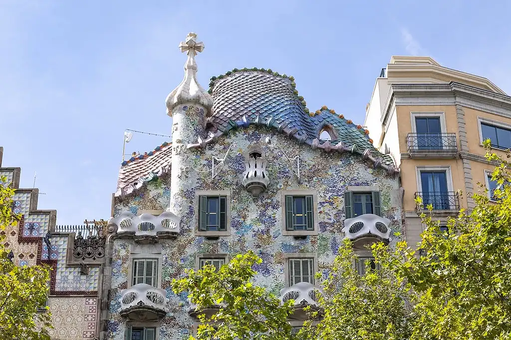 Best Of Gaudí Walking Tour With A Local Guide |Private Tour