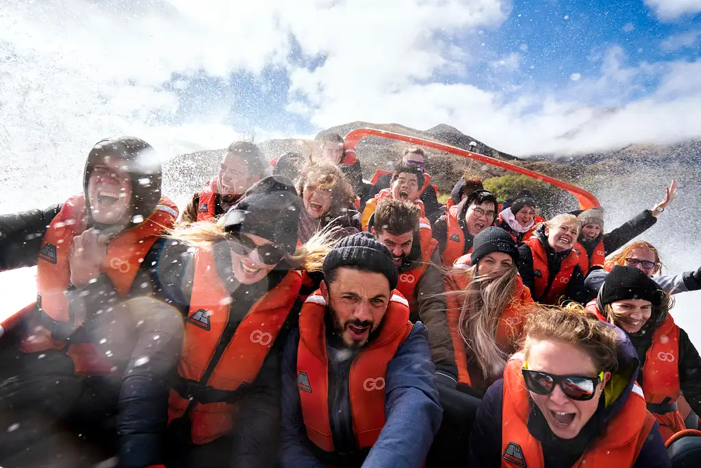 Kawarau River Jet-To-Raft Experience