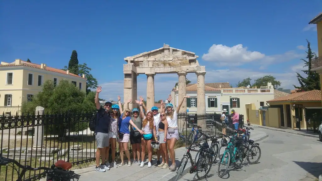 Athens Old Town And Acropolis Guided Bike Tour