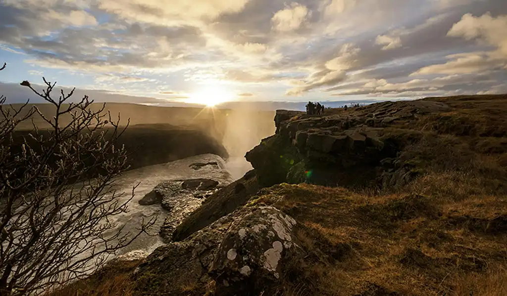 Golden Circle and Blue Lagoon Tour with Crater Admission | Small-group Tour