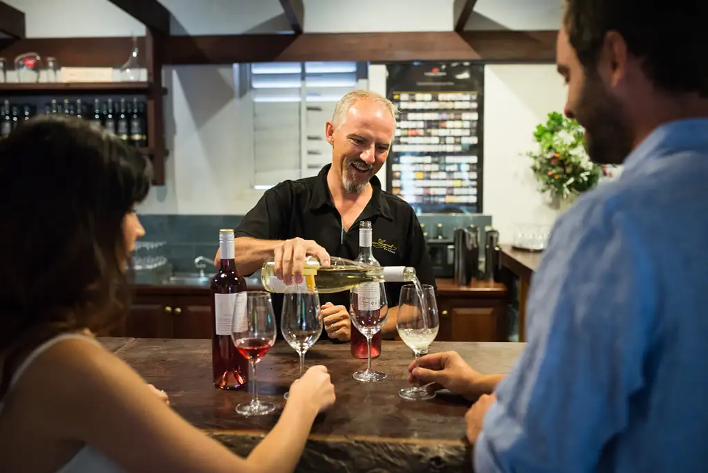 Taste the Barossa - Barossa Valley Premium Wine Tour with Lunch from Adelaide