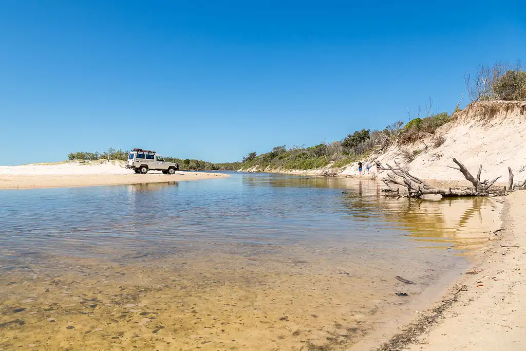 Bribie Island 4WD, Kayak, Beach & Bunker Half Day Tour