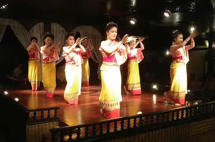 Enchanting Lanna Evening: Kantoke Dinner & Traditional Show | Half Day Private Tour