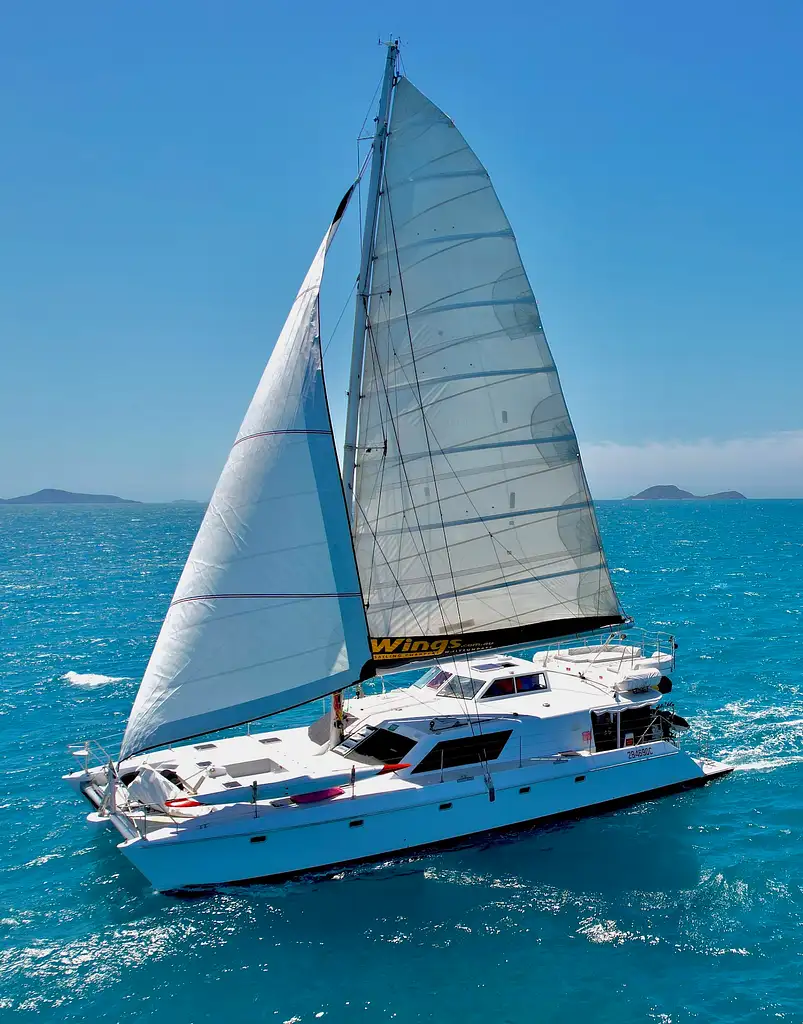 Whitsundays Islands Sail, SUP & Snorkel Day Tour