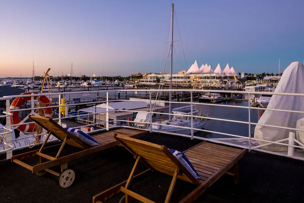 Luxury Sunset Broadwater Cruise - Gold Coast