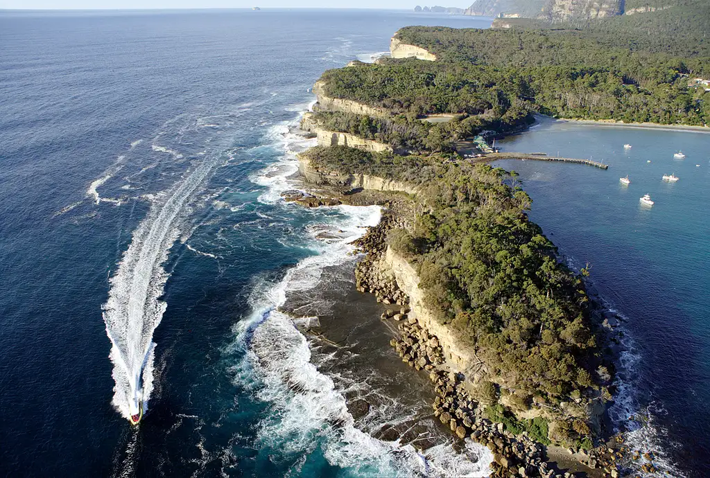 Tasman Island 3 Hour Cruise - Departing Port Arthur