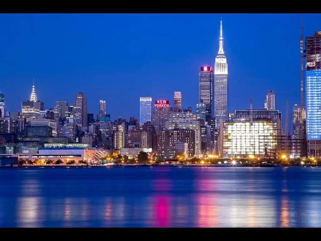 New York Sunset Cruise With Statue Of Liberty And Skyline View