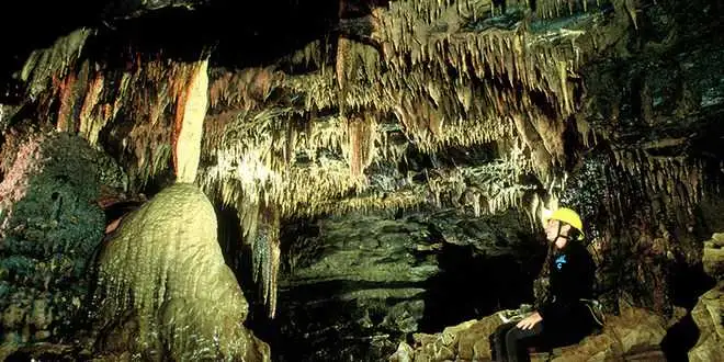 Blackwater Rafting TumuTumu Toobing at Waitomo Caves