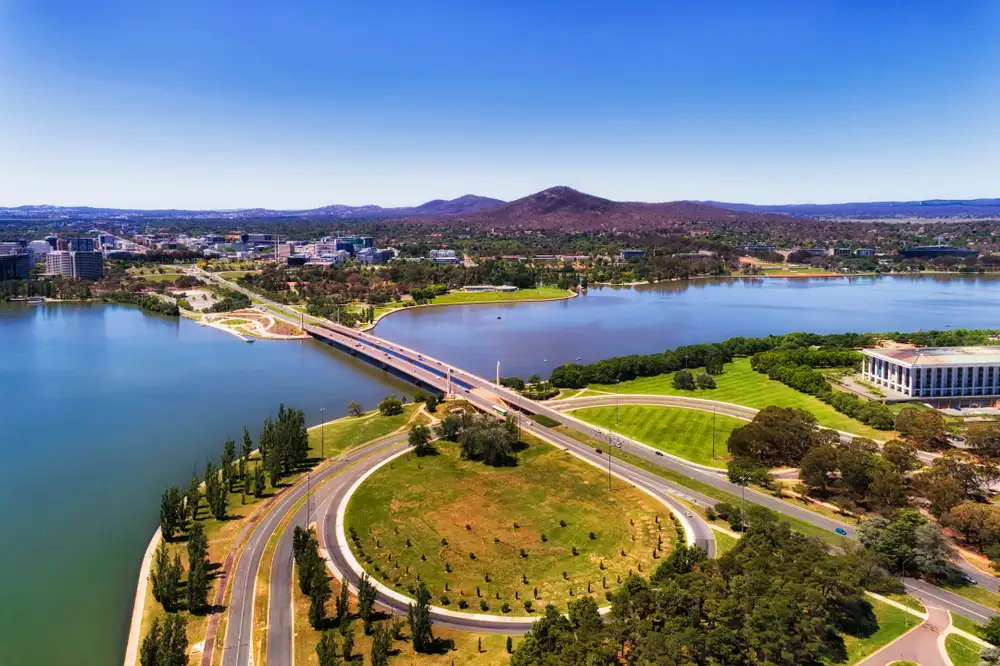 Highlights of Canberra Day Trip from Sydney