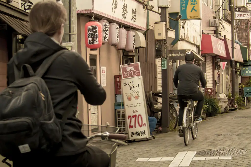 Tokyo West-Side Bike And Food Tour | Small Group Ride