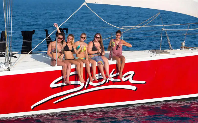 Siska 2 Day 1 Night Whitsundays Sailing Tour | Great Barrier Reef Overnight Sailing Package